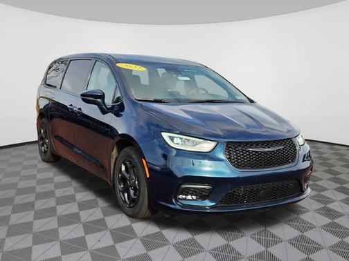 2022 Chrysler Pacifica Hybrid Limited