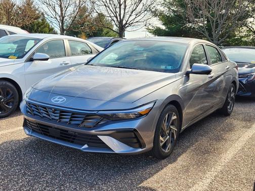 2024 Hyundai ELANTRA Limited
