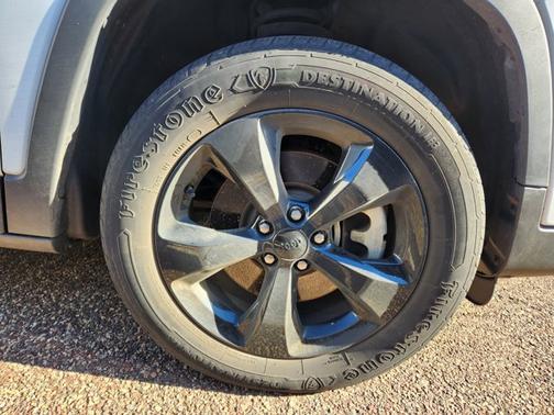 2021 Jeep Cherokee Altitude