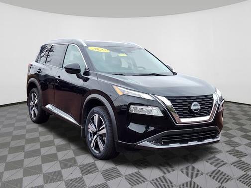 2022 Nissan Rogue SL