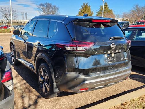 2022 Nissan Rogue SL