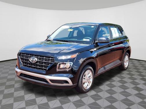 2022 Hyundai VENUE SE