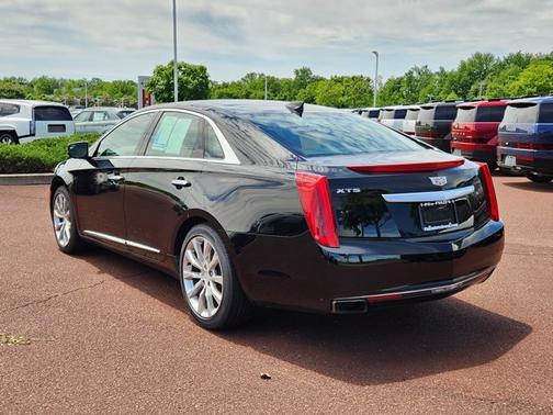 Stellar Black Metallic 2017 Cadillac XTS Luxury