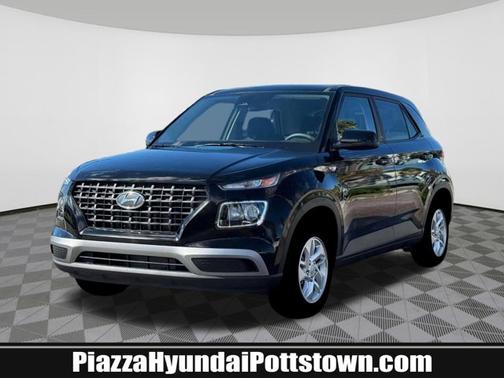 Onyx Black 2026 Hyundai VENUE SE