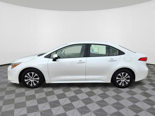 2022 Toyota Corolla Hybrid LE