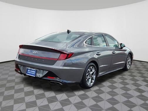 2022 Hyundai SONATA SEL