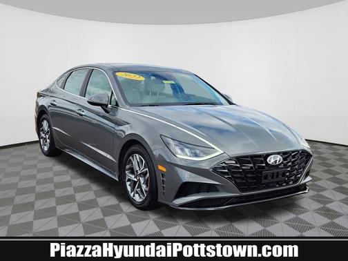 2022 Hyundai SONATA SEL