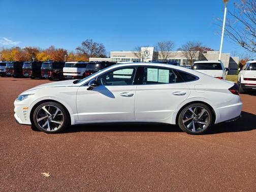 2023 Hyundai SONATA SEL Plus