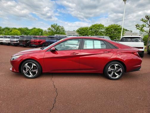 Ultimate Red 2023 Hyundai ELANTRA SEL