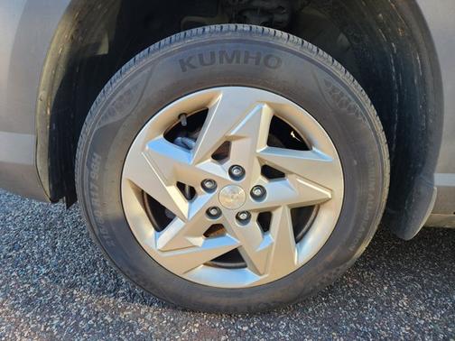 2024 Hyundai KONA SE