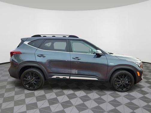 2023 Kia Seltos Nightfall