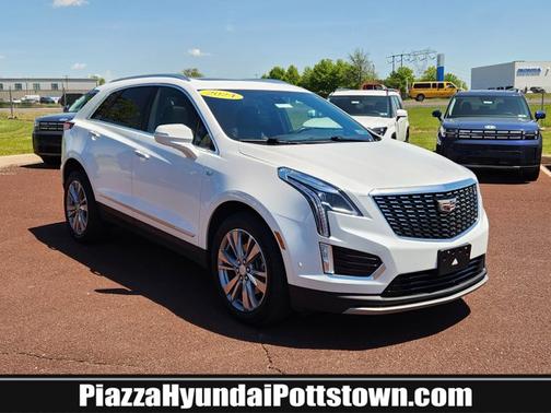 Crystal White Tricoat 2024 Cadillac XT5 AWD Premium Luxury