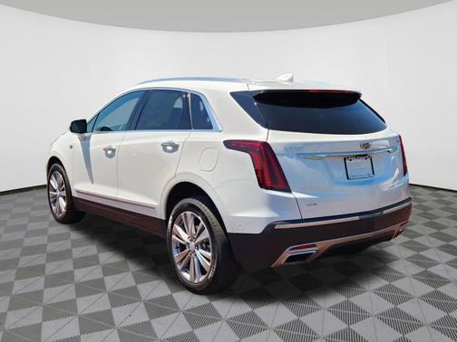 Crystal White Tricoat 2024 Cadillac XT5 AWD Premium Luxury