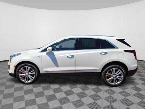Crystal White Tricoat 2024 Cadillac XT5 AWD Premium Luxury
