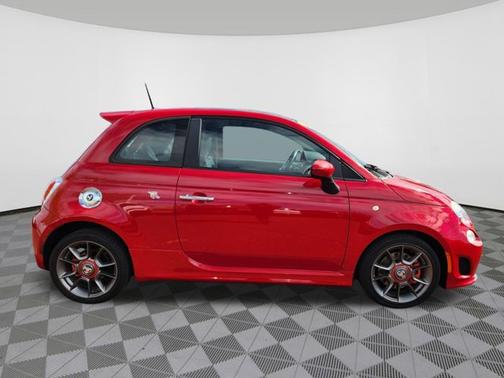 2013 FIAT 500 Abarth
