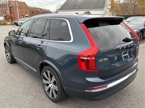 2023 Volvo XC90 B6 Ultimate 7-Seater