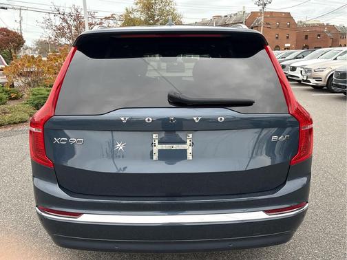 2023 Volvo XC90 B6 Ultimate 7-Seater
