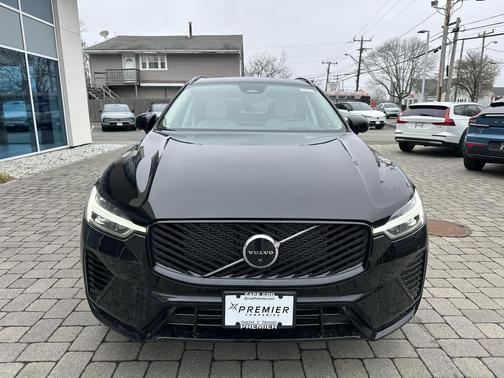 Onyx Black Metallic 2026 Volvo XC60 Plug-In Hybrid Ultra, T8 AWD Electric/Gasoline, Dark