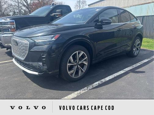 Mythos Black Metallic 2022 Audi Q4 e-tron Prestige 50 quattro