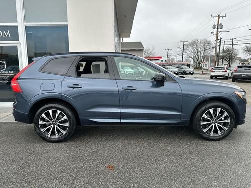 Denim Blue Metallic 2025 Volvo XC60 B5 Plus
