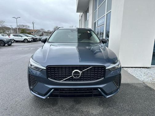 Denim Blue Metallic 2025 Volvo XC60 B5 Plus