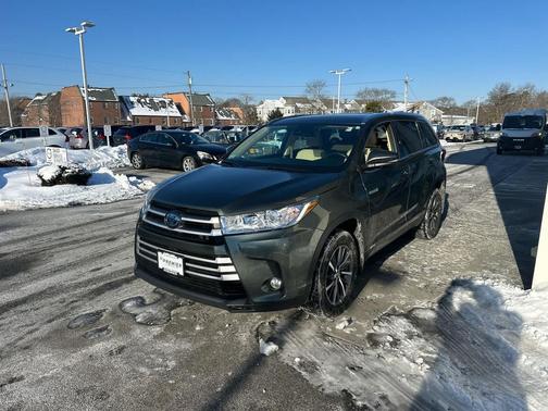 2019 Toyota Highlander Hybrid XLE