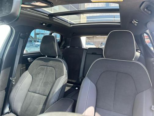 2023 Volvo XC40 Recharge Pure Electric Twin Ultimate