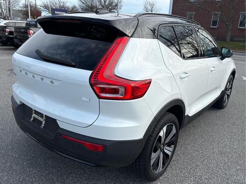 2023 Volvo XC40 Recharge Pure Electric Twin Plus