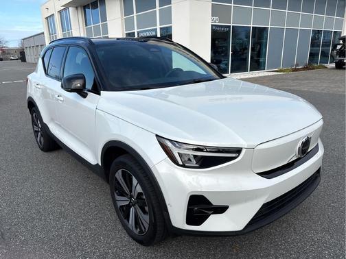 2023 Volvo XC40 Recharge Pure Electric Twin Plus