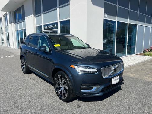 2023 Volvo XC90 B6 Ultimate 7-Seater