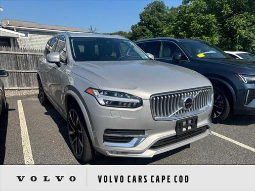 2024 Volvo XC90 B5 Plus Bright Theme