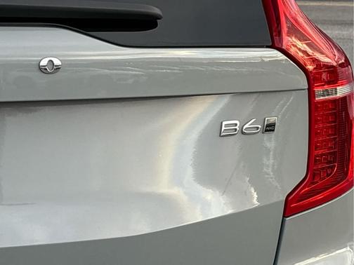 2024 Volvo XC90 B6 Plus Bright Theme 7-Seater