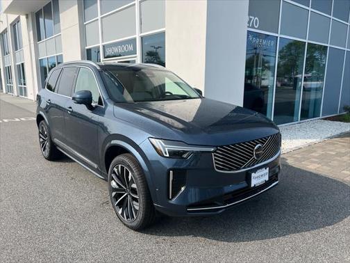 2025 Volvo XC90 B6 Ultra