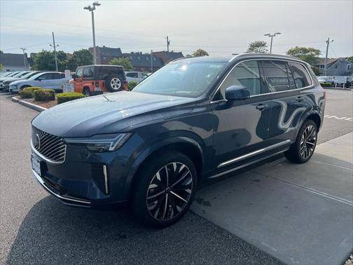 2025 Volvo XC90 B6 Ultra