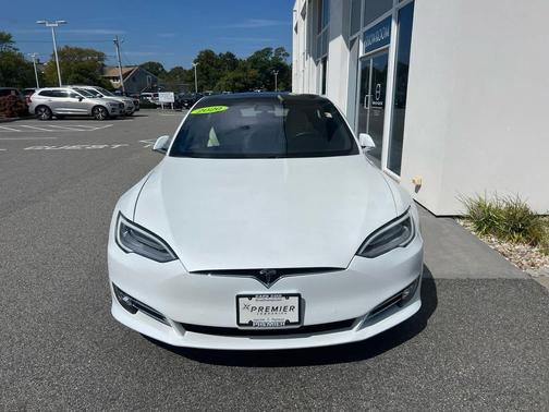 2020 Tesla Model S Long Range