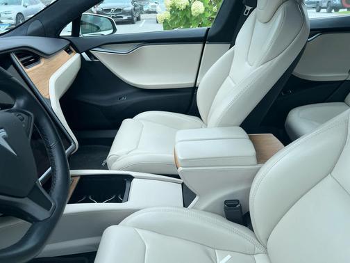 2020 Tesla Model S Long Range