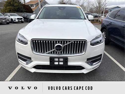 2024 Volvo XC90 B6 Plus Bright Theme 6-Seater