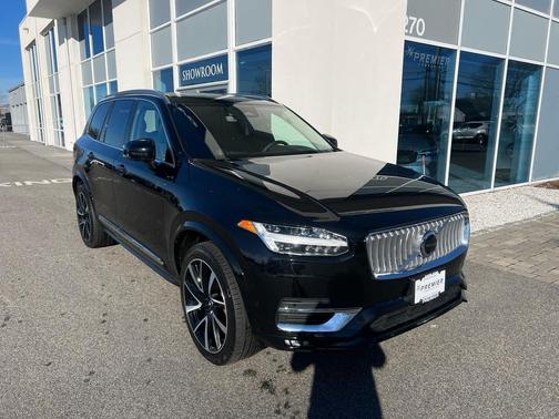 2024 Volvo XC90 B6 Plus Bright Theme 7-Seater