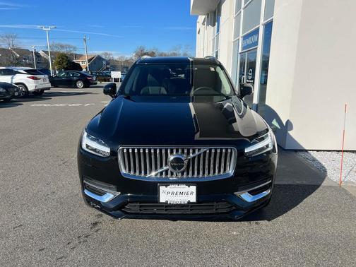 2024 Volvo XC90 B6 Plus Bright Theme 7-Seater