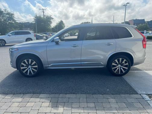 2025 Volvo XC90 B6 Plus 7-Seater