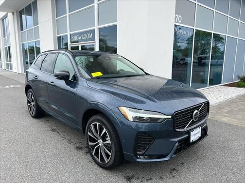 2025 Volvo XC60 Plus