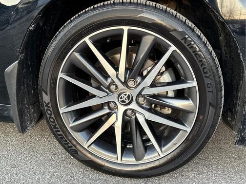 2024 Toyota Camry Hybrid XLE