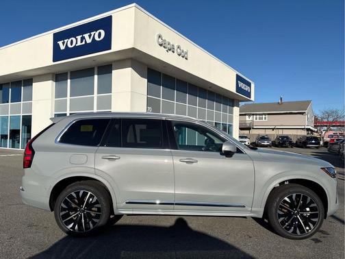 2026 Volvo XC90 B6 Ultra 7-Seater
