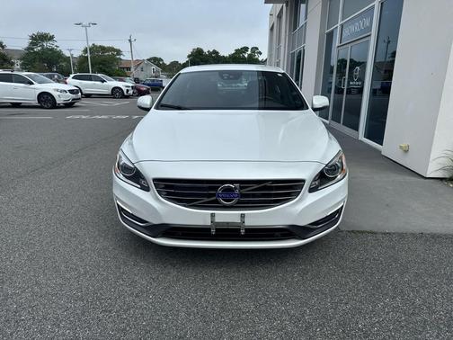 2015 Volvo S60 T6 Platinum