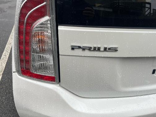 2014 Toyota Prius Two