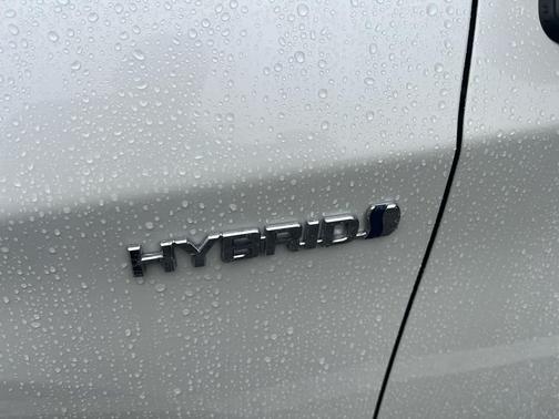 2014 Toyota Prius Two