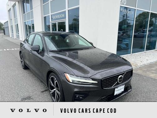 2025 Volvo S60 B5 Core