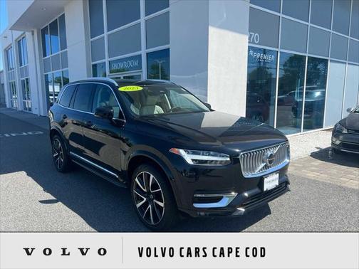 2023 Volvo XC90 B5 Plus