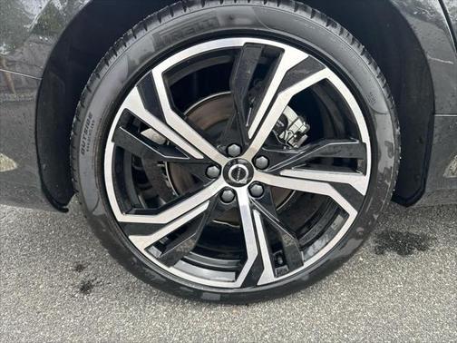 2025 Volvo S60 B5 Plus