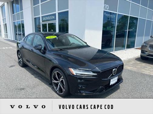 2025 Volvo S60 B5 Plus